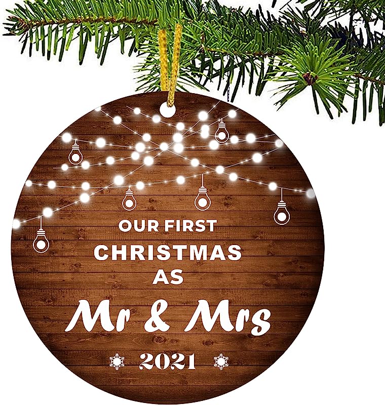 Wzlemom Our First Christmas As Mr & Mrs Ornaments Newlywed Wedding Married Decoration 3" Ornament Romantic Couples Gift (Mr & Mrs)