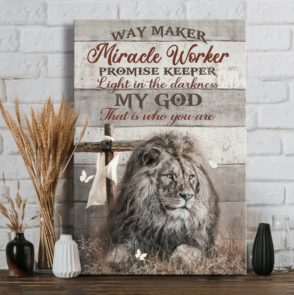 Lion of Judah wooden cross Way maker miracle worker - Matte Canvas