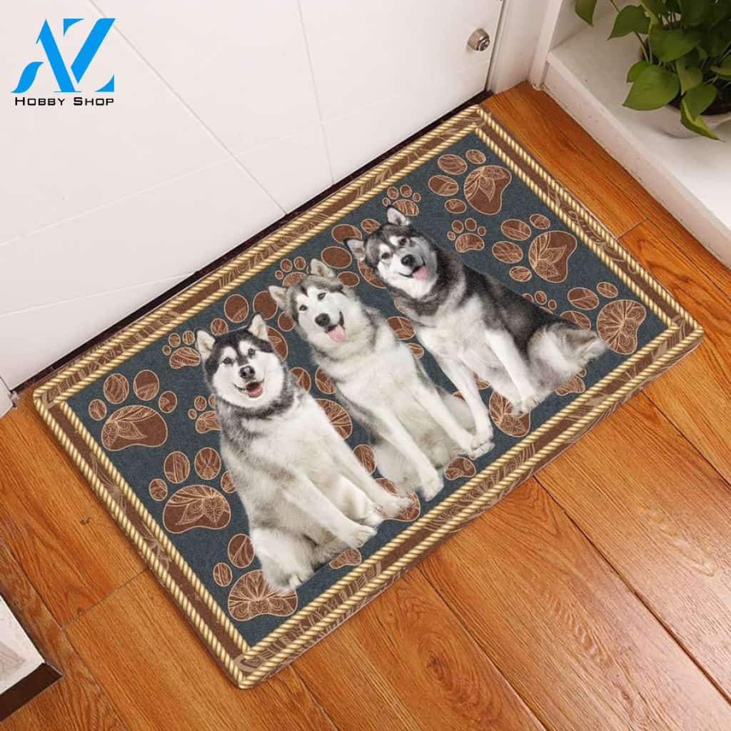 Alaskan Malamute Flower Paw Doormat