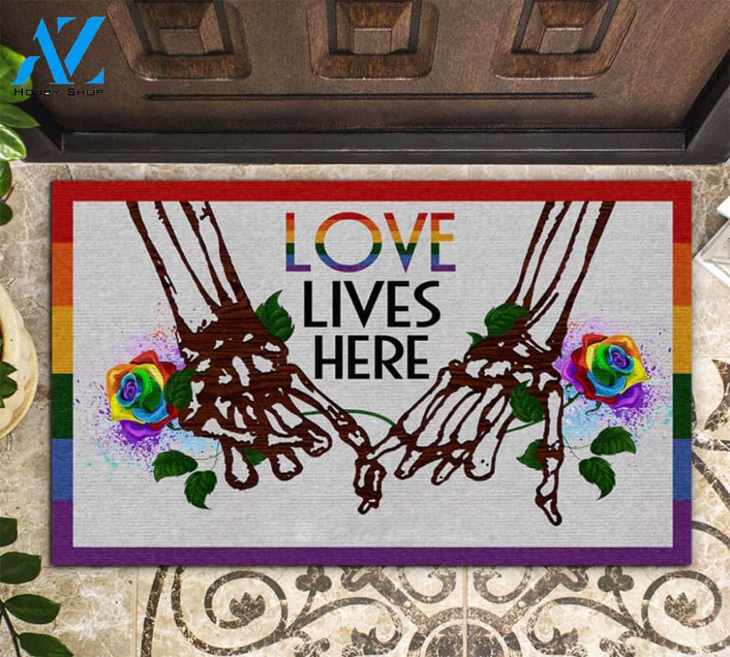 Halloween Love Lives Here Doormat Indoor And Outdoor Mat Entrance Rug Sweet Home Decor Housewarming Gift Gift For Friend Family Stem Feminist