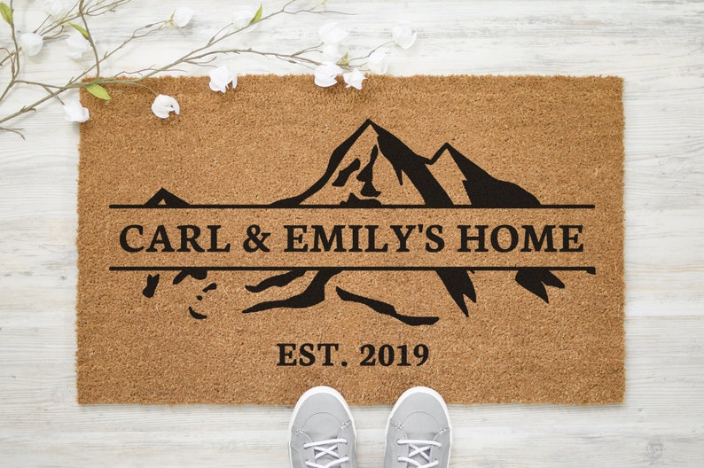 Custom Family Name Doormat - Housewarming Gift - Wedding Gift - Anniversary Gift - Personalized Doormat