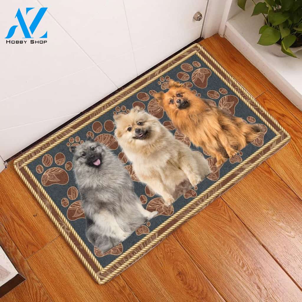 Keeshond Flower Paw Doormat