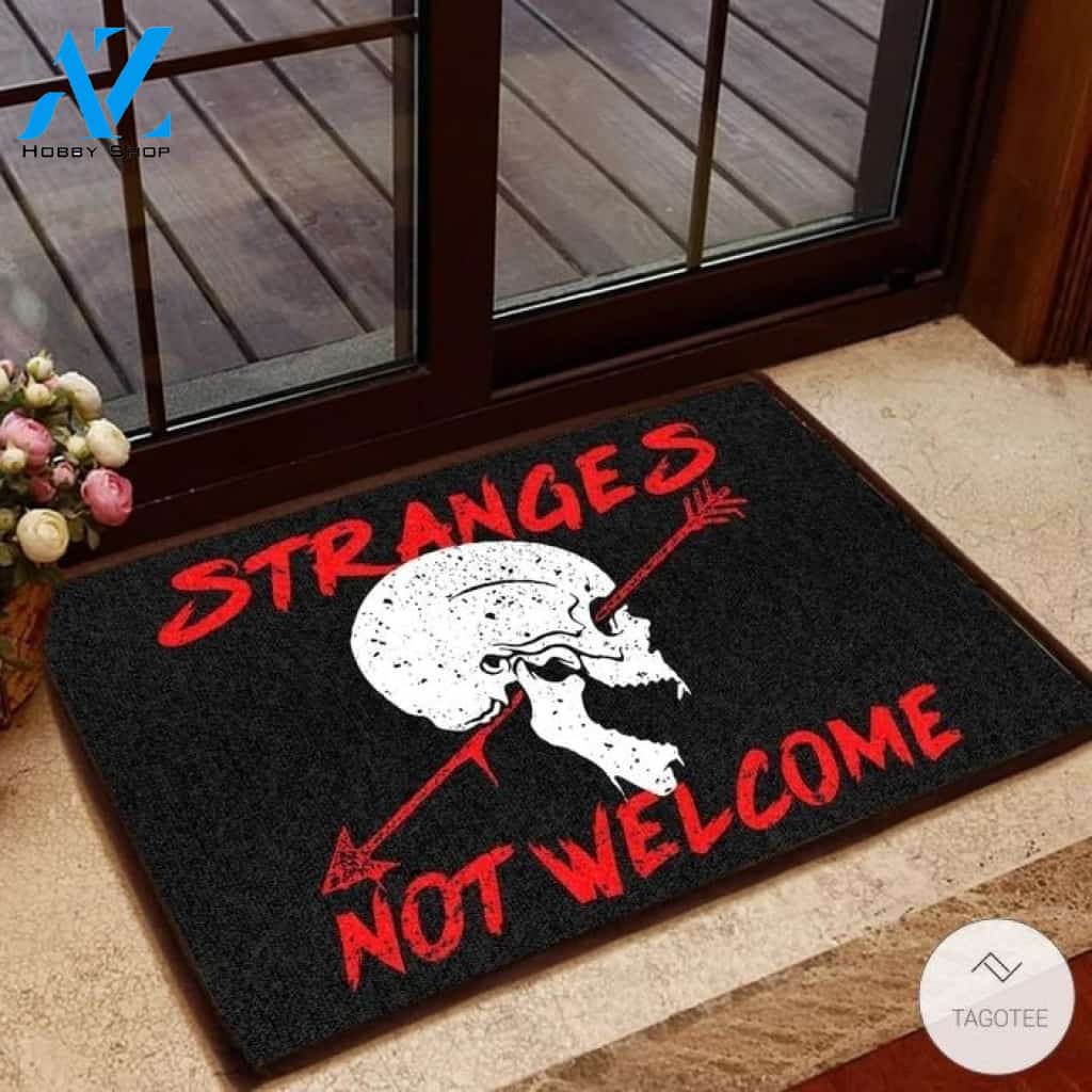 Strangers Not Welcome – Skull Doormat
