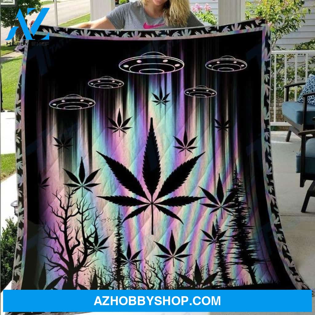 Weed Alien Spaceship Fleece Blanket