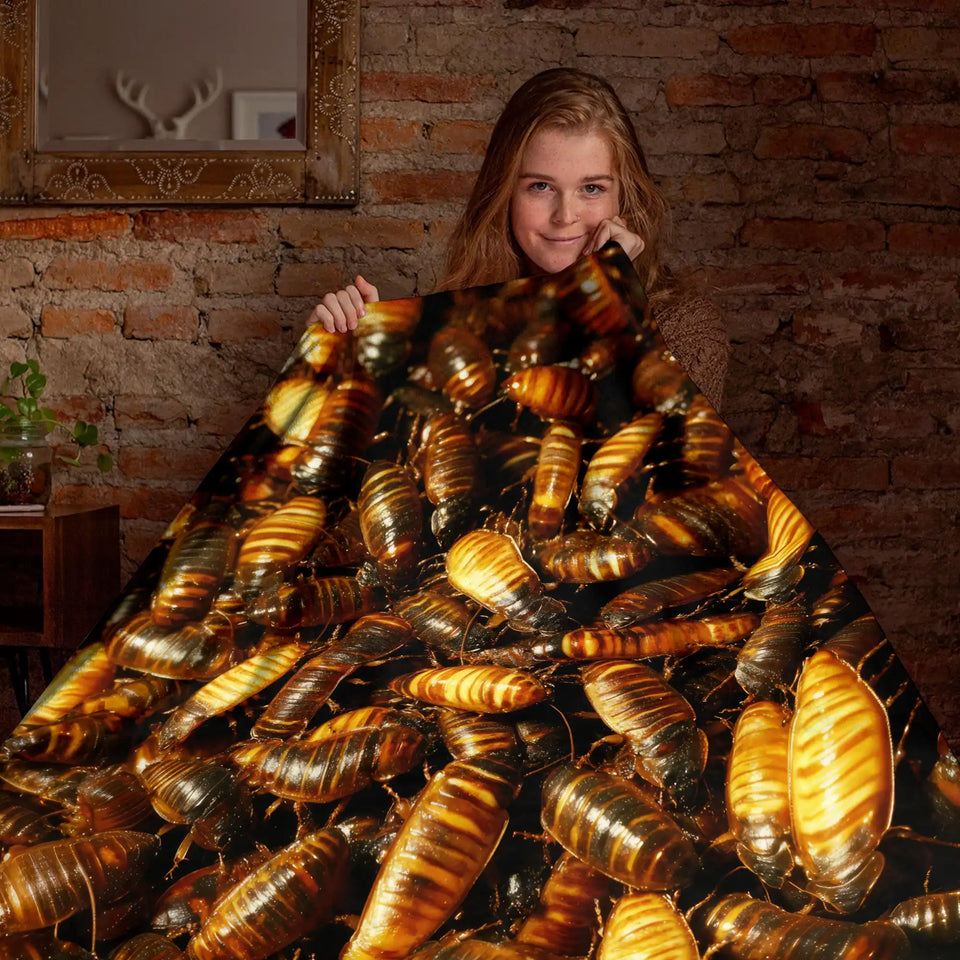 Cockroach Blanket – Funny Roach Bug Throw Blanket