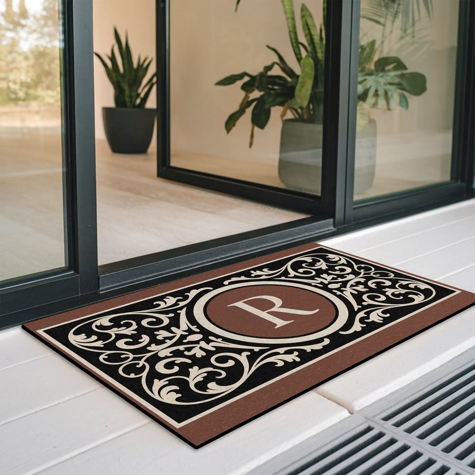 Personalized Monogram Doormat – Elegant Initial Welcome Mat
