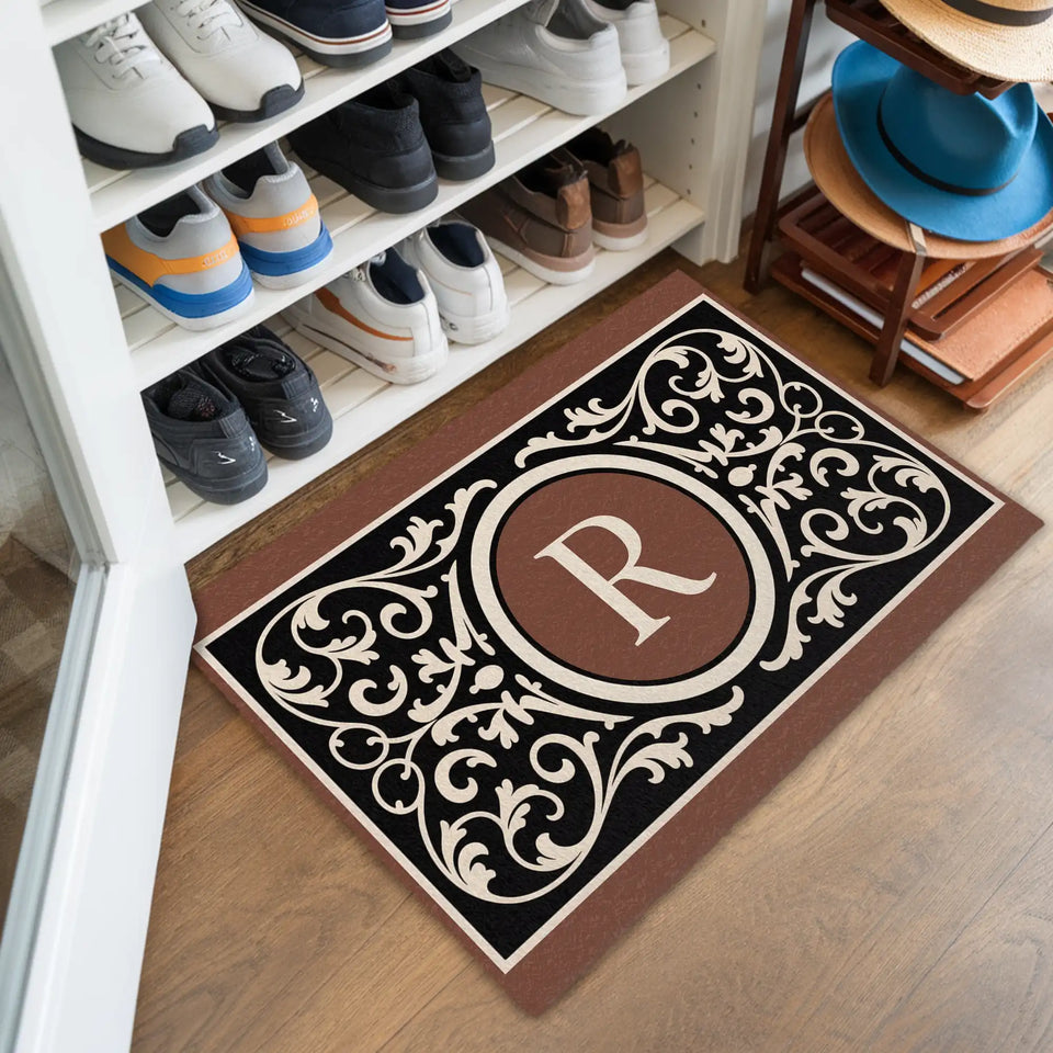 Personalized Monogram Doormat – Elegant Initial Welcome Mat