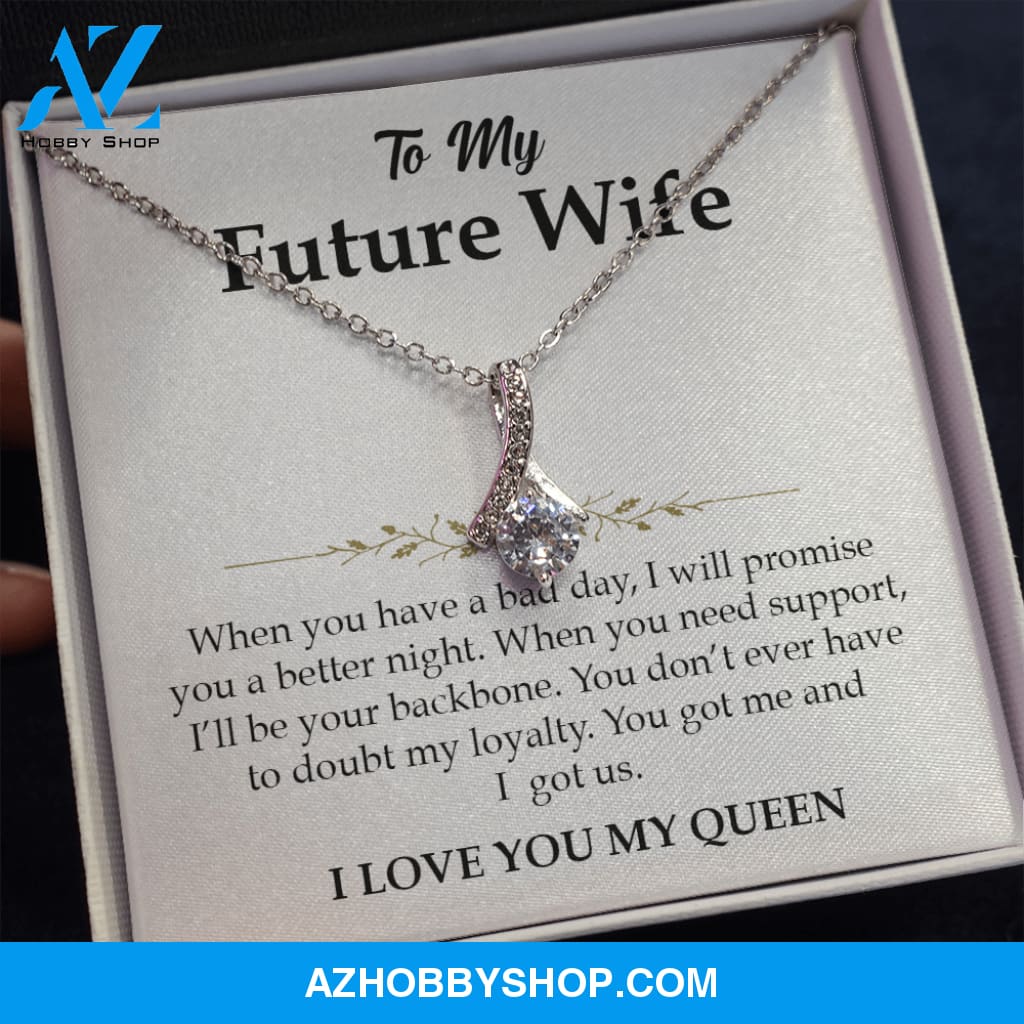 I Love You My Queen - White Gold Necklace