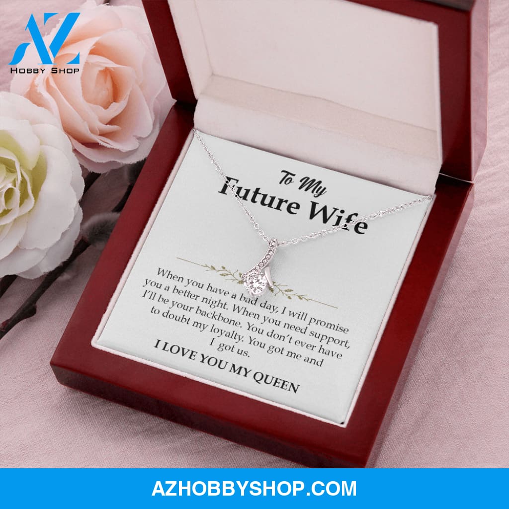 I Love You My Queen - White Gold Necklace