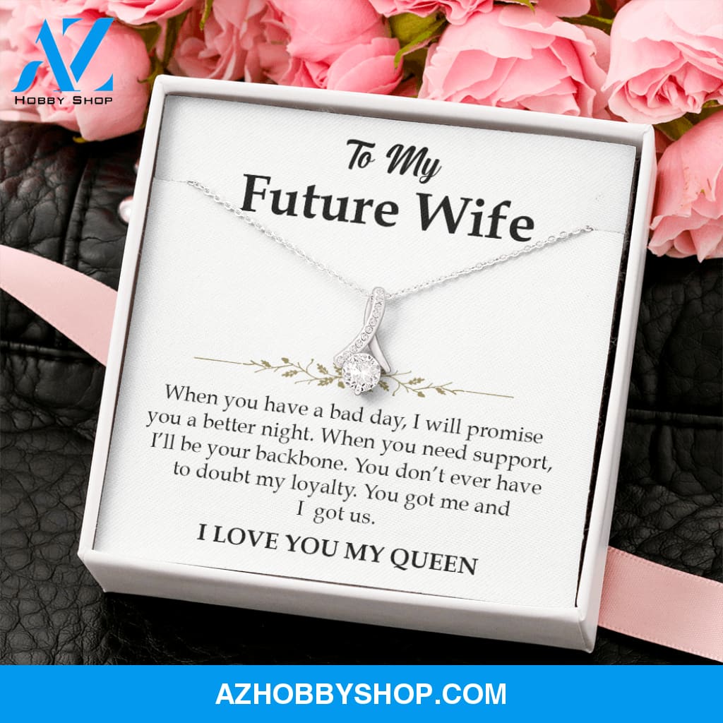I Love You My Queen - White Gold Necklace
