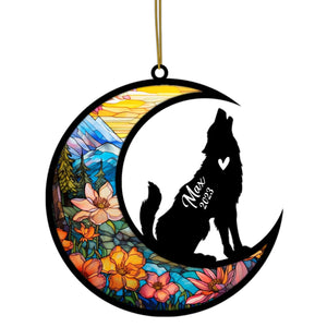 Custom Wolf Memorial Suncatcher Ornament Decoration, Wolf Light Catcher Car Windows Hangings, Bereavement Wolf Loss Gift Personalized with Name Suncatcher Memorial Gifts for Wolf Lovers