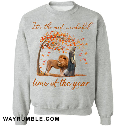 Jesus, Lion of Judah, Christmas - It's the most wonderful time of the year Apparel