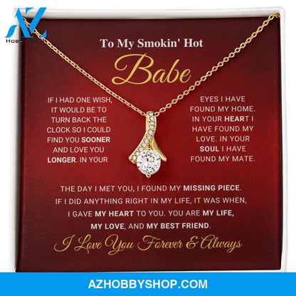 Smokin' Hot Babe - Alluring Beauty Necklace