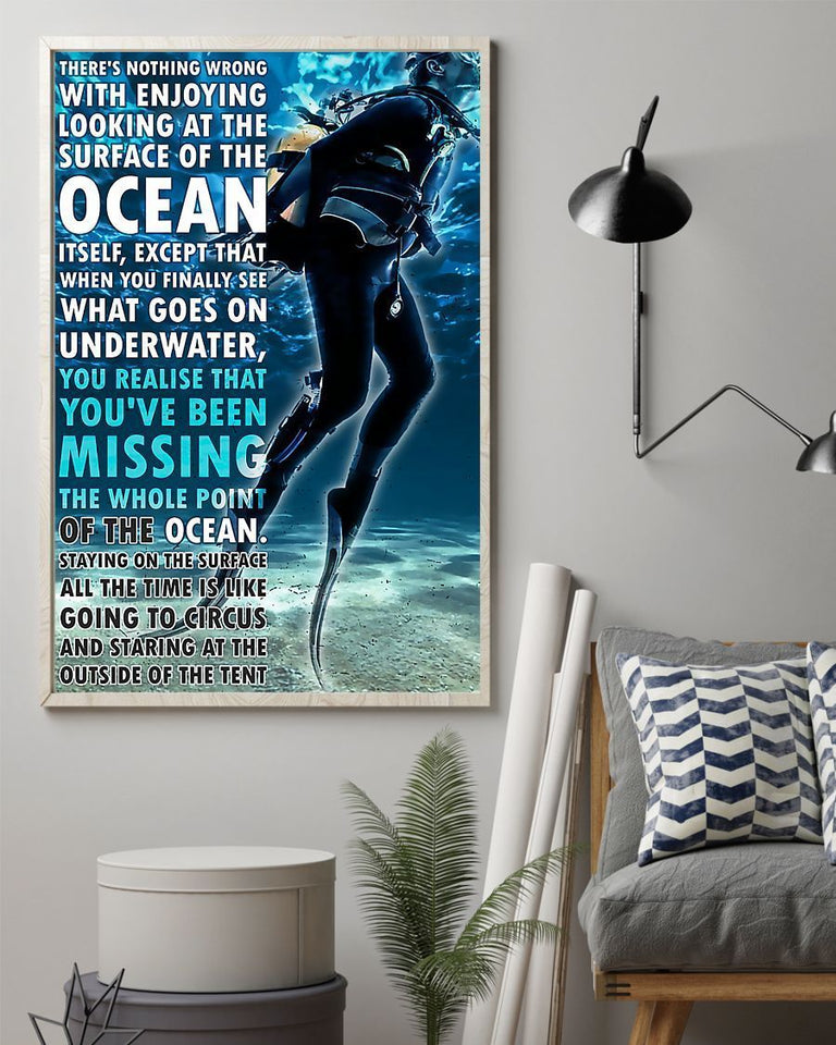 Scuba Divers Enjoying The Ocean Vertical Wall Hanging, Wall Decor Visual Art