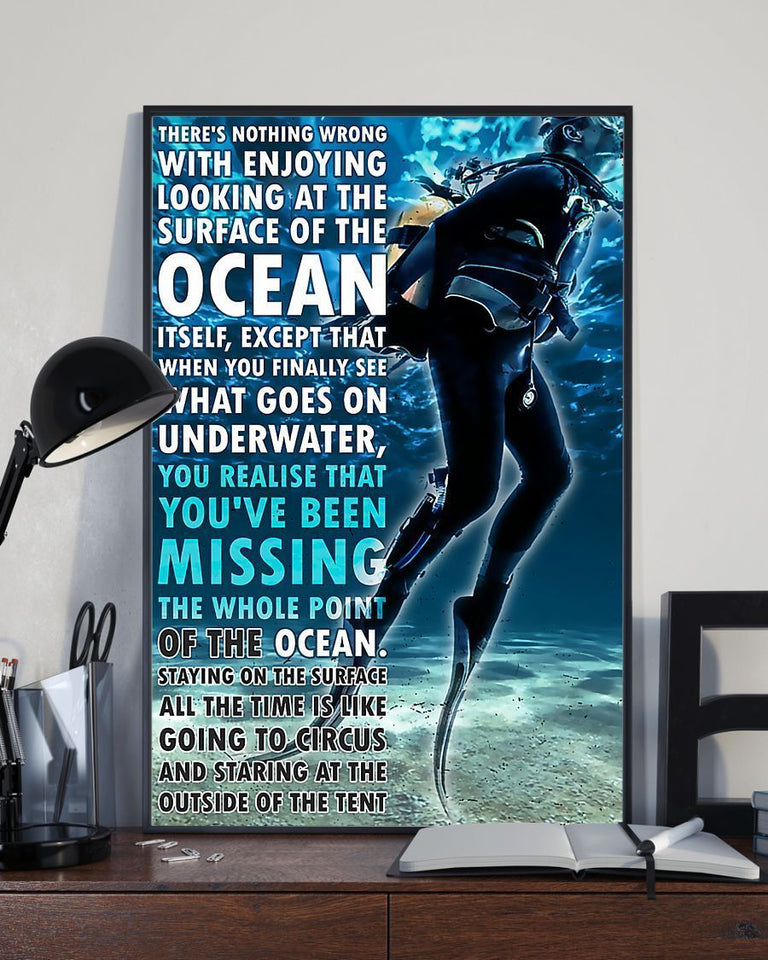 Scuba Divers Enjoying The Ocean Vertical Wall Hanging, Wall Decor Visual Art