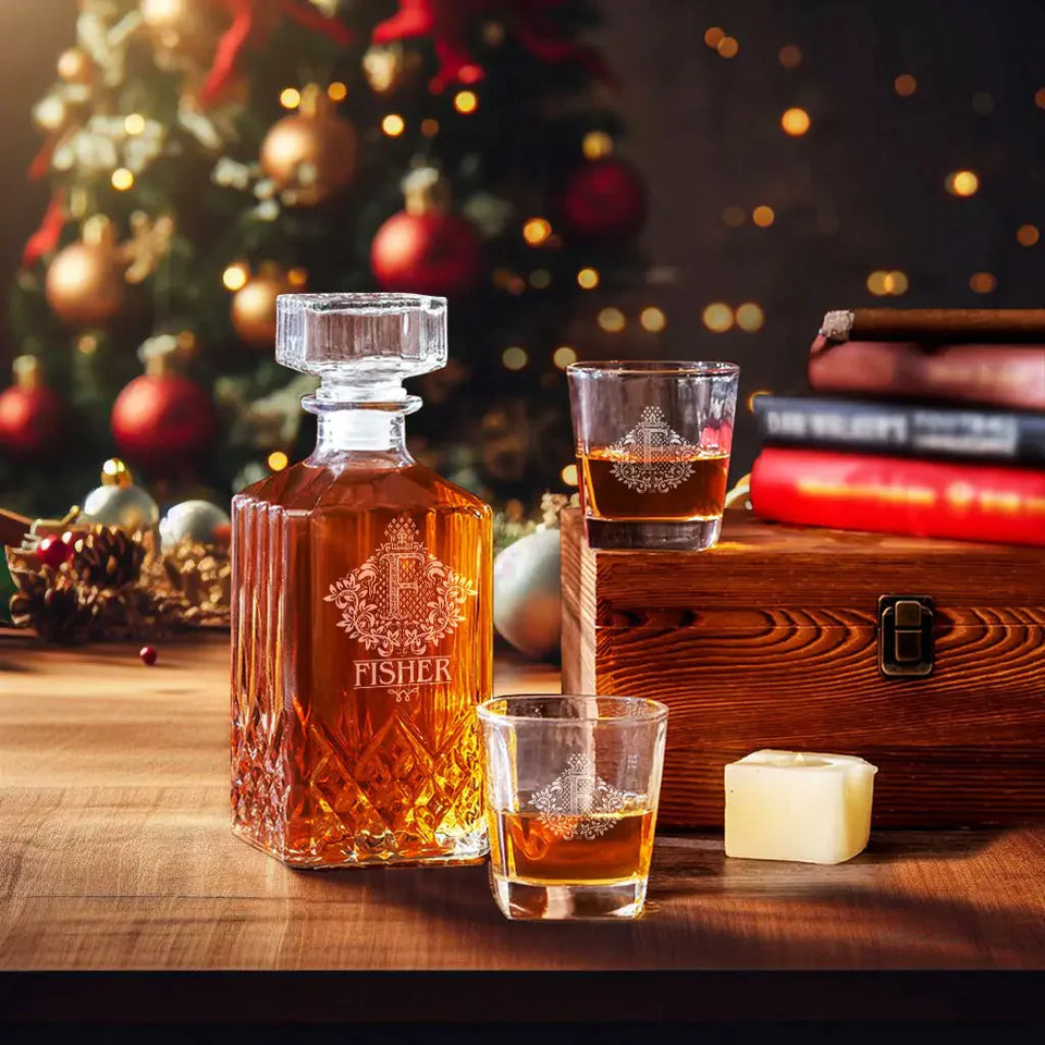 FISHER Personalised Decanter Set, Premium Gift for Christmas to enjoy holiday spirit 5