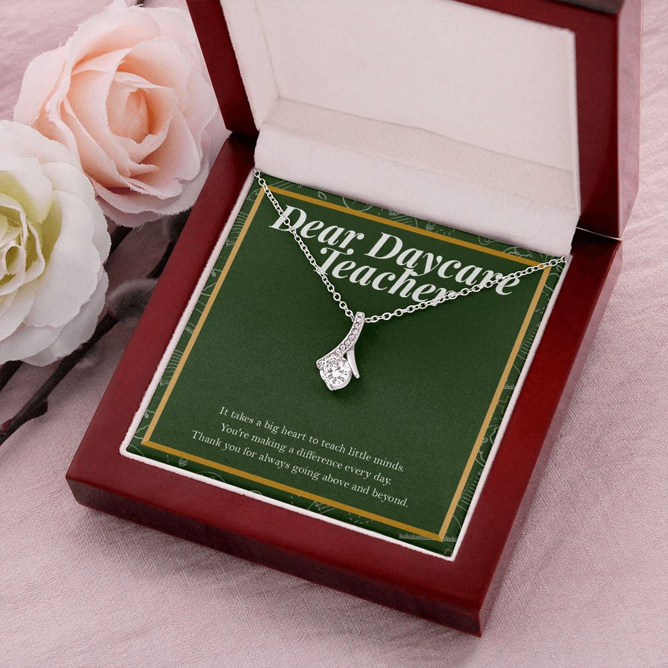 "Big Heart To Teach Little Minds" Daycare Teacher Necklace Gift From Co-Teacher Principal Parents Bestfriend Alluring Beauty Pendant Jewelry Box Teachers Day Birthday Christmas Thanksgiving