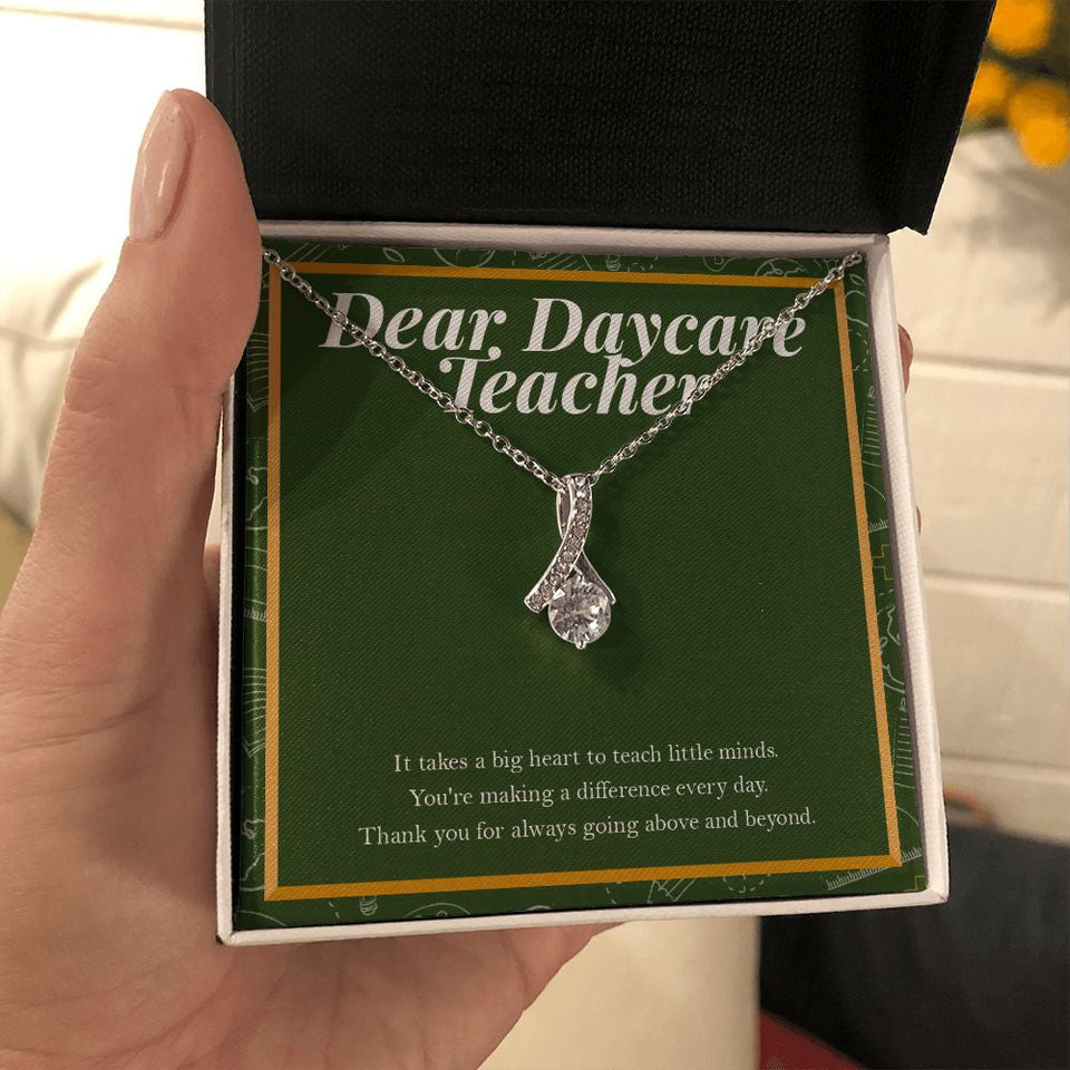 "Big Heart To Teach Little Minds" Daycare Teacher Necklace Gift From Co-Teacher Principal Parents Bestfriend Alluring Beauty Pendant Jewelry Box Teachers Day Birthday Christmas Thanksgiving