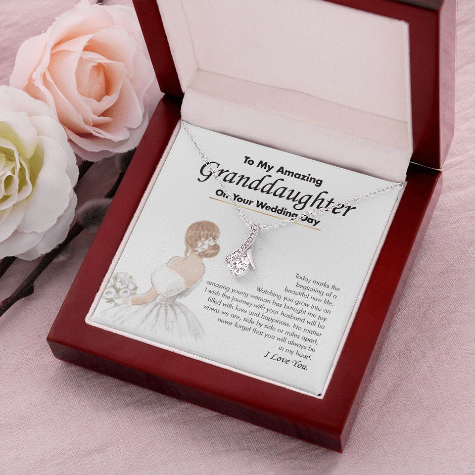 "Beautiful New Life" Granddaughter Wedding Day Necklace Gift From Grandma Grandpa Alluring Beauty Pendant Jewelry Box