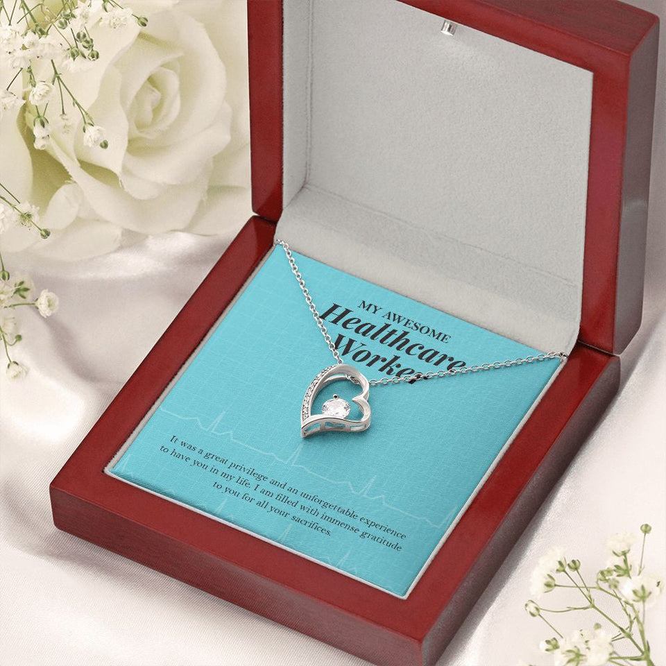 "Grateful For Your Sacrifices" Awesome Healthcare Worker Necklace Gift From Mom Dad Grandma Grandpa Bestfriend Forever Love Pendant Jewelry Box