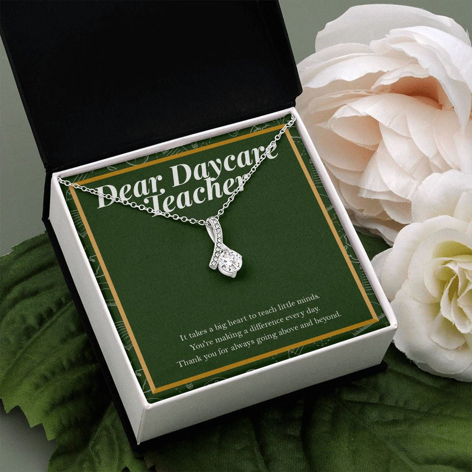 "Big Heart To Teach Little Minds" Daycare Teacher Necklace Gift From Co-Teacher Principal Parents Bestfriend Alluring Beauty Pendant Jewelry Box Teachers Day Birthday Christmas Thanksgiving