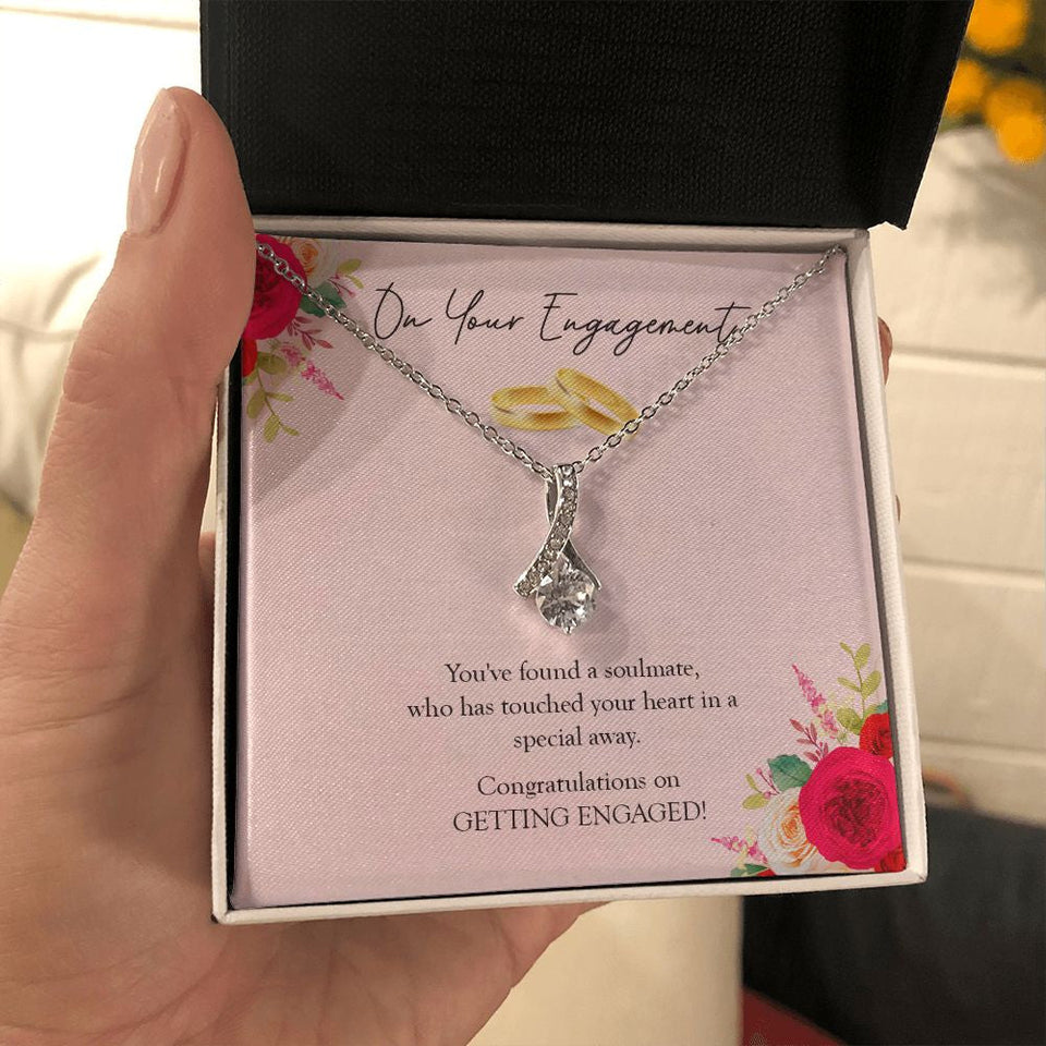 "Found A Soulmate" Engagement Necklace Gift From Mom Dad Grandparents Bestfriend Sister Brother Co-worker Alluring Beauty Pendant Jewelry Box