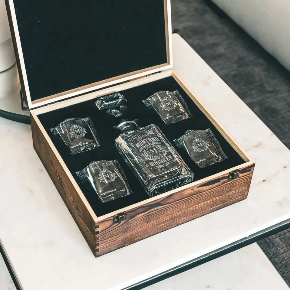 MONTANO Personalized Decanter Set wooden box and Ice 9