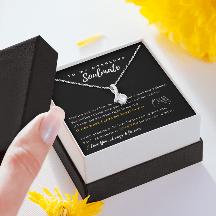 To My Gorgeous Soulmate - I Promise To Love You For The Rest of My Life - Necklace for Soulmate, Alluring Beauty Necklace - TGV