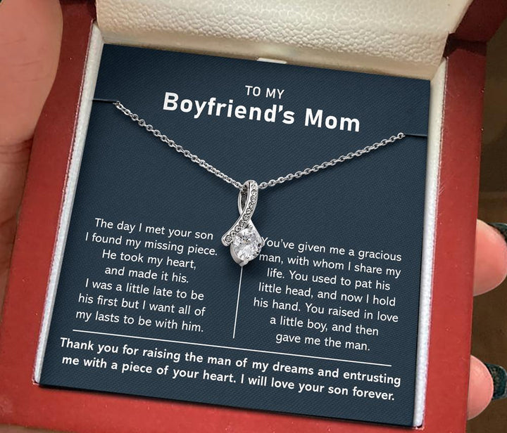 To My Boyfriend's Mom Necklace - Thank You For Raising The Man Of My Dreams - Alluring Beauty Necklace