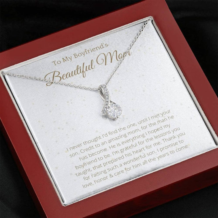 To My Boyfriend's Beautiful Mom Necklace Gift - I never thought I'd find the one, until I met your son Alluring Beauty Necklace 335B - TGV