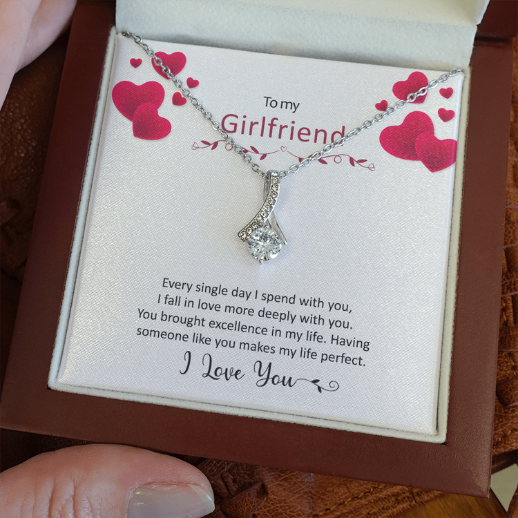 To My Girlfriend Necklace - I Love You, Necklace for Girlfriend, Birthday Gift for Girlfriend, Alluring Beauty Necklace - TGV