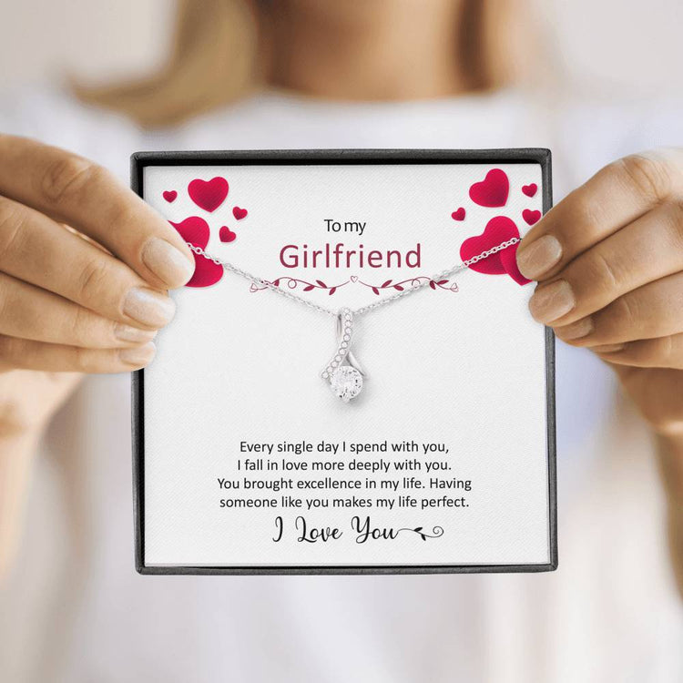 To My Girlfriend Necklace - I Love You, Necklace for Girlfriend, Birthday Gift for Girlfriend, Alluring Beauty Necklace - TGV