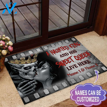 A Haunted King And His Sweet Queen - Skull Personalized Doormat