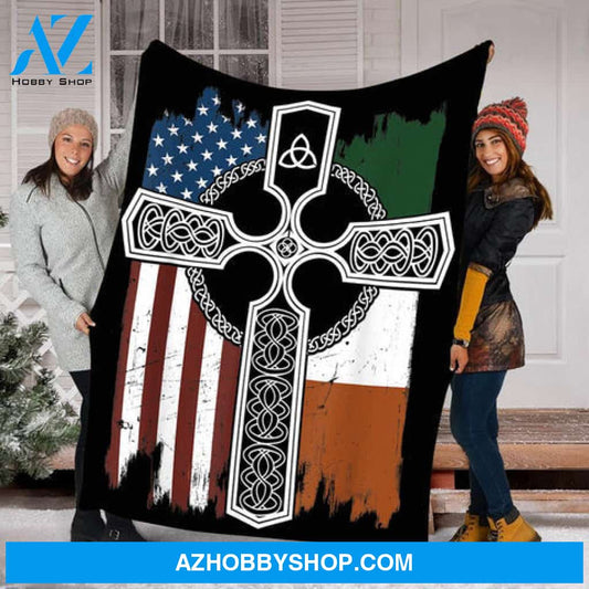American Irish Flag With Celtic Cross St Patricks Gift Fleece Blanket - Quilt Blanket
