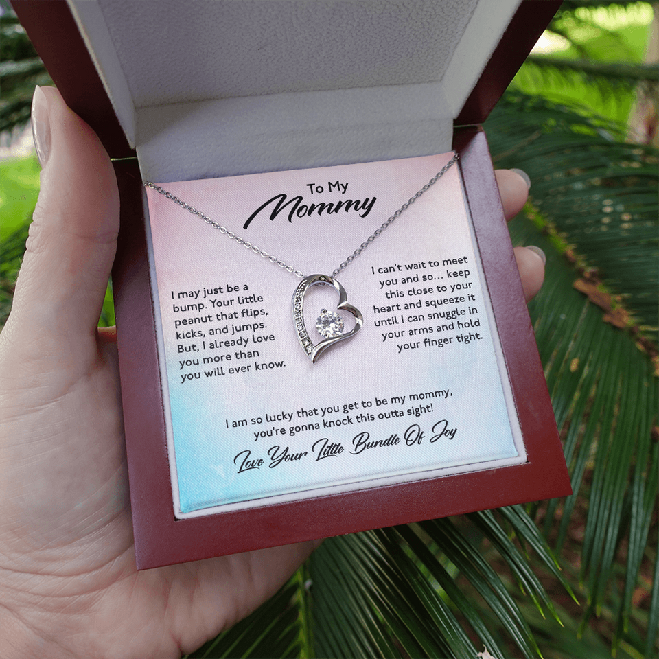 To My Mommy Mom Necklace Gift - I am so lucky that you get to be my mommy, you're gonna knock this outta sight From Daughter Son Heart Forever Love Necklace LX028C