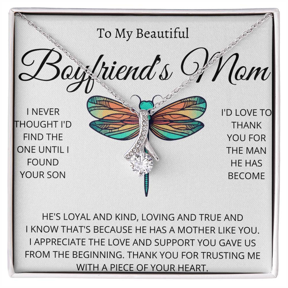 Boyfriends Mom Alluring Beauty Necklace