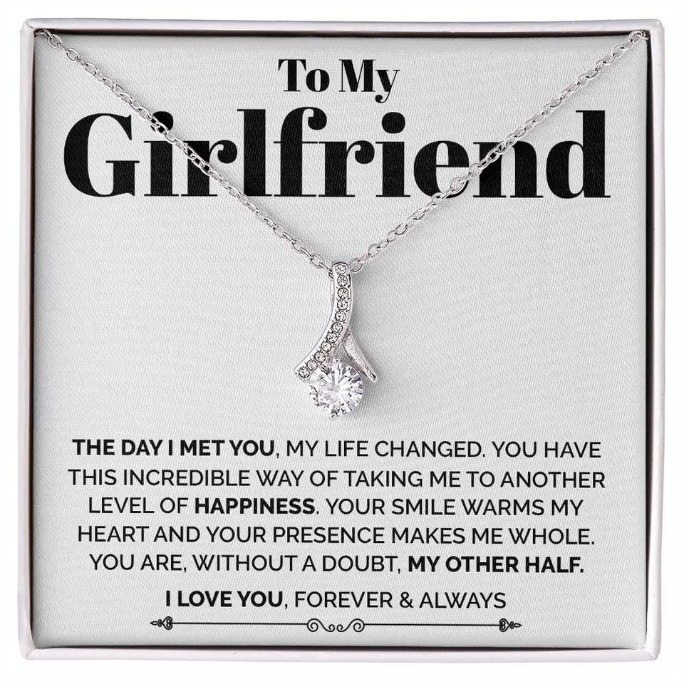 To My Girlfriend - The Day I Met You, Alluring Beauty Necklace
