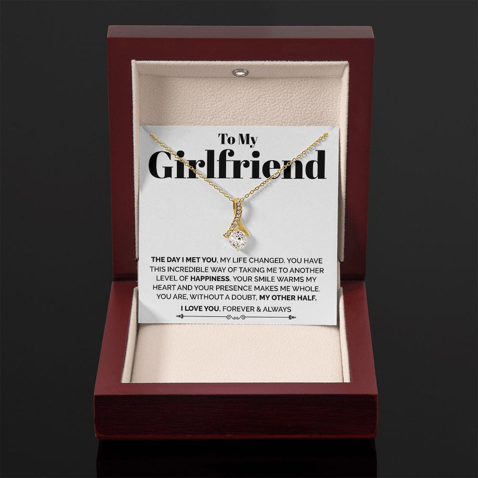 To My Girlfriend - The Day I Met You, Alluring Beauty Necklace