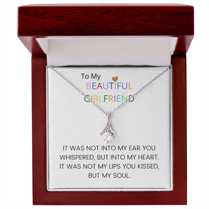 Girfriend Alluring Beauty Necklace
