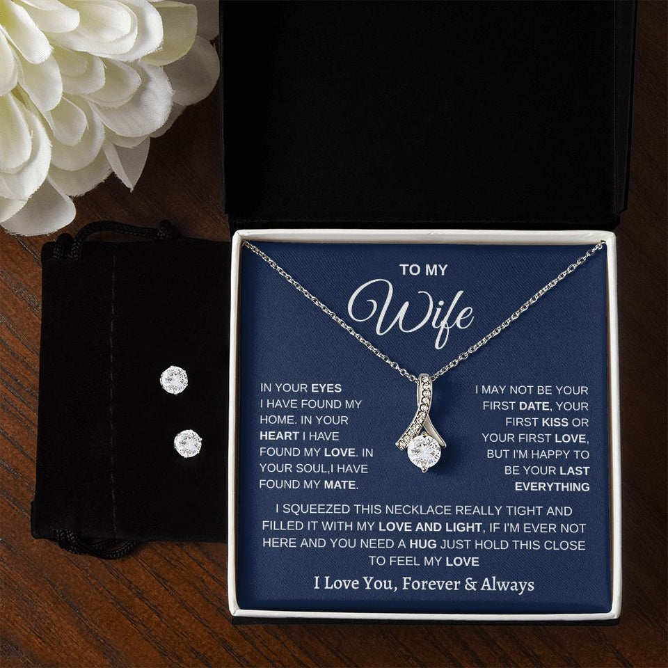 Wife Hug this close Alluring Necklace and Earring Set