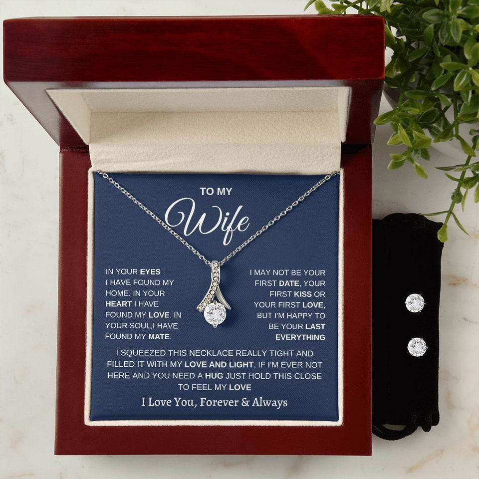 Wife Hug this close Alluring Necklace and Earring Set