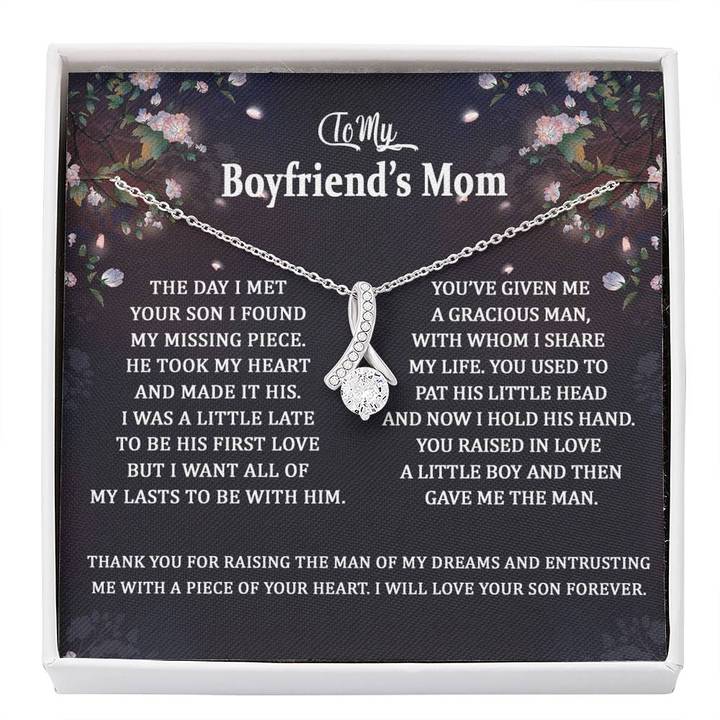 To My Boyfriend's Mom Necklace Gift The day I met your son I found my missing piece Alluring Beauty Necklace LX345F