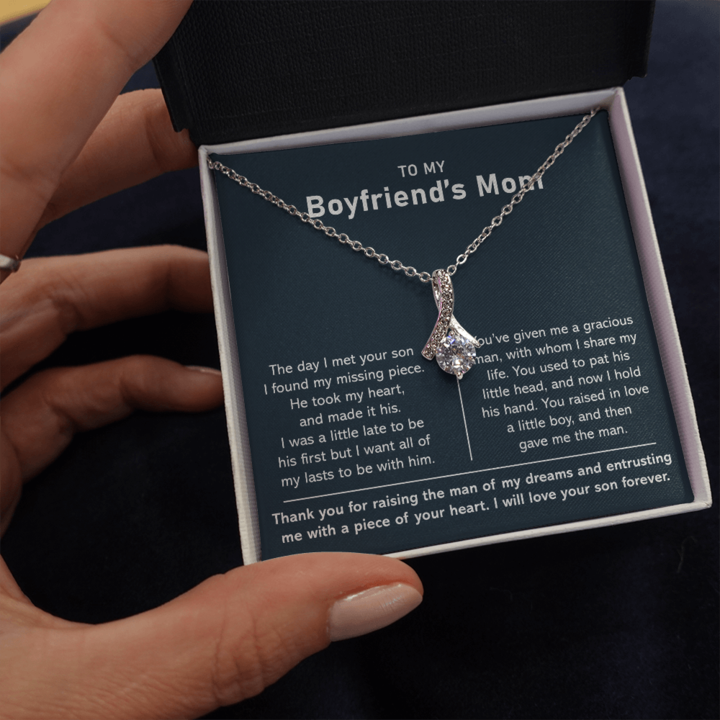 To My Boyfriend's Mom Necklace - Thank You For Raising The Man Of My Dreams - Alluring Beauty Necklace
