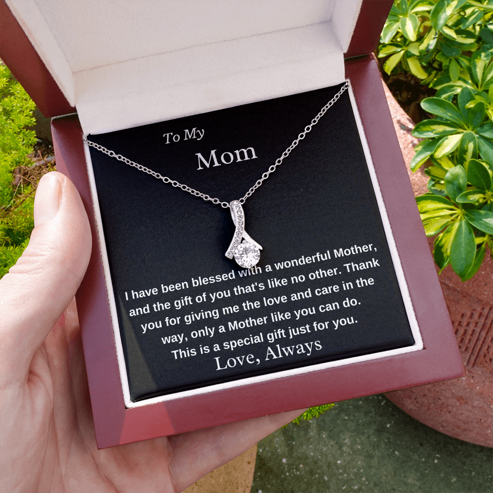 To My Mom A Wonderful Mother Necklace - Birthday Gift for Mom, Best Necklace Idea For Mom, Alluring Beauty Necklace
