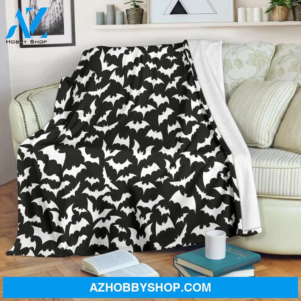 Bats Pattern Blanket,Premium Blanket, Gothic Home Decor, Goth Blanket, Halloween Decor,Gift For Friend Family Home Decor Bedding Couch Sofa Soft and Comfy Cozy