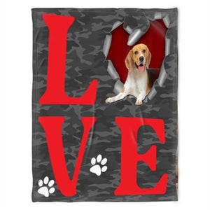 Beagle Dog Love Word - Valentine's Day Fleece Blanket Home Decor Bedding Couch Sofa Soft And Comfy Cozy