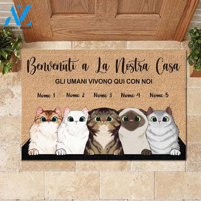 Benvenuti A La Nostra Casa - Funny Personalized Cat Doormat 