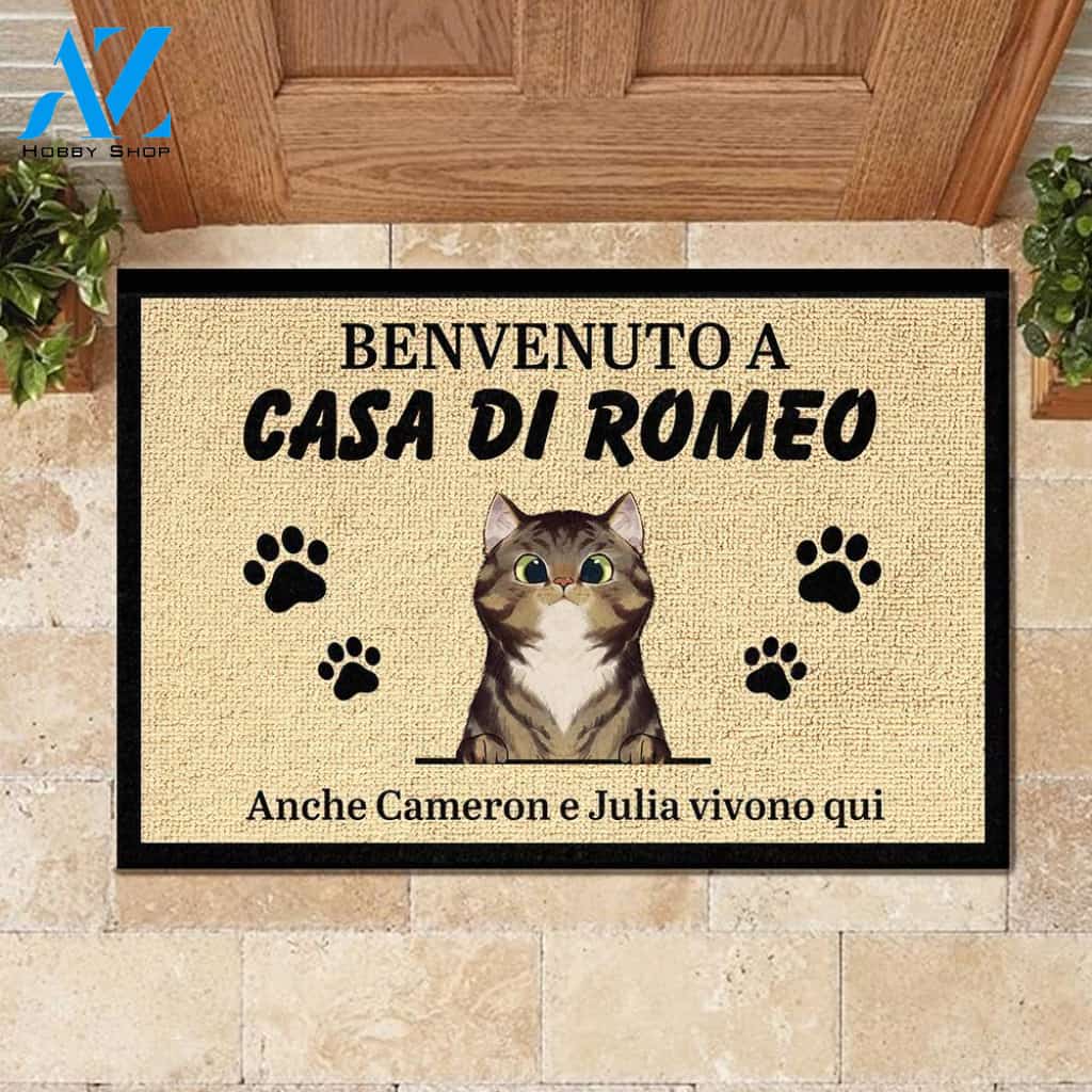 Benvenuto A Casa Di Romeo Italian - Funny Personalized Cat Doormat 