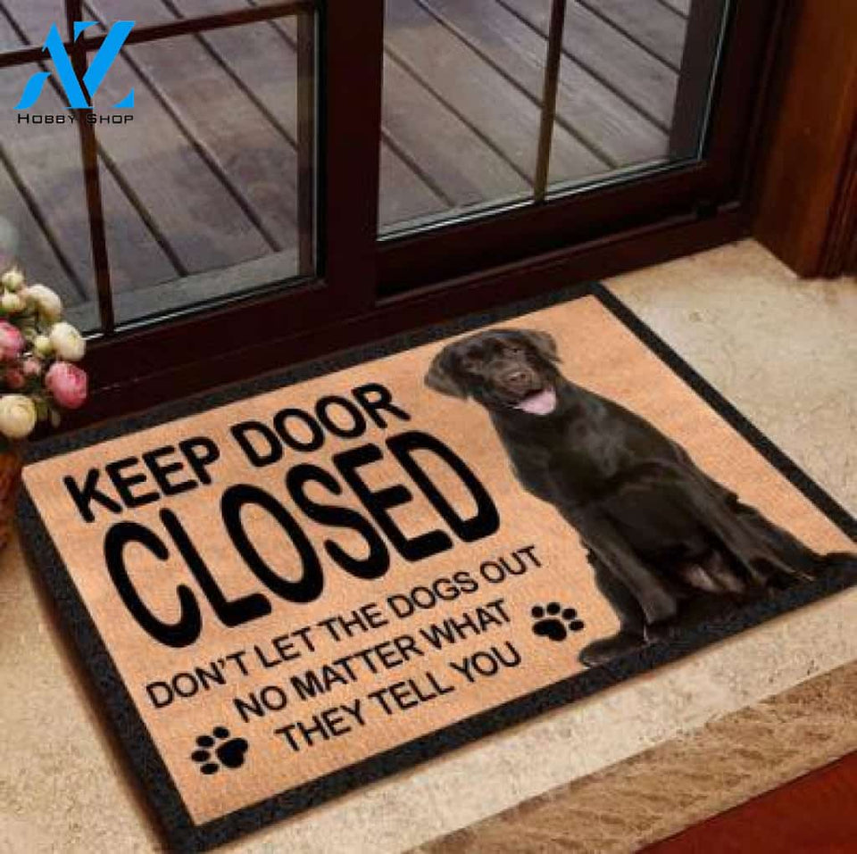 Black Labrador Keep Door Closed Doormat