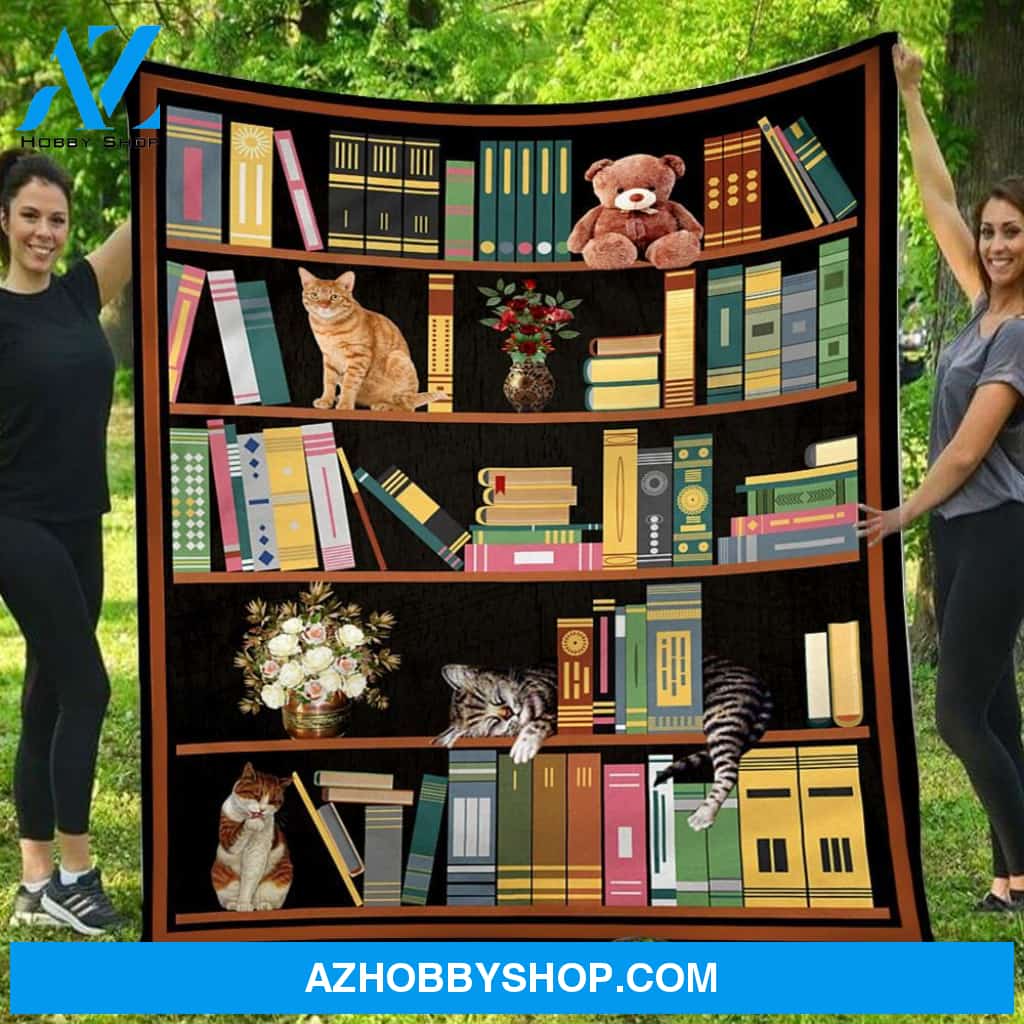 Bookshelf Cats Love Reading Gift - Fleece Blanket